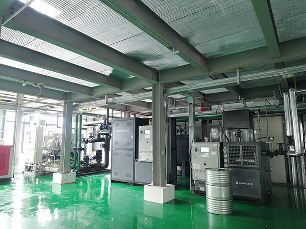 高溫電導(dǎo)熱油加熱器的作用