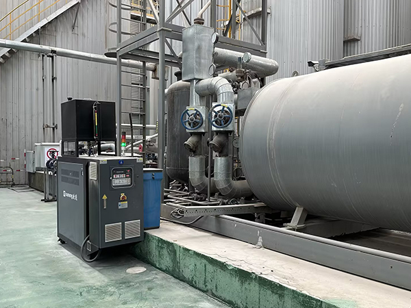 小型導(dǎo)熱油電加熱器